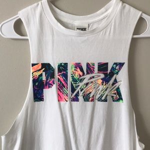 VS PINK Muscle Tee